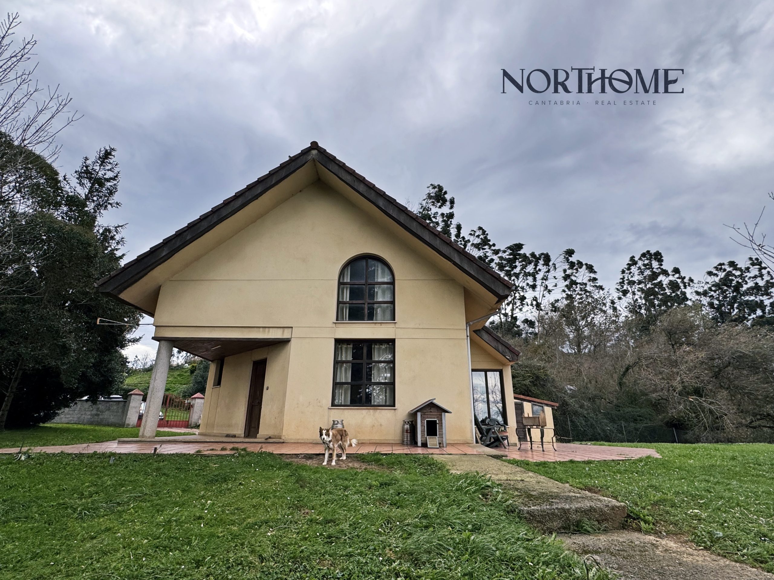 Chalet independiente en LIAÑO