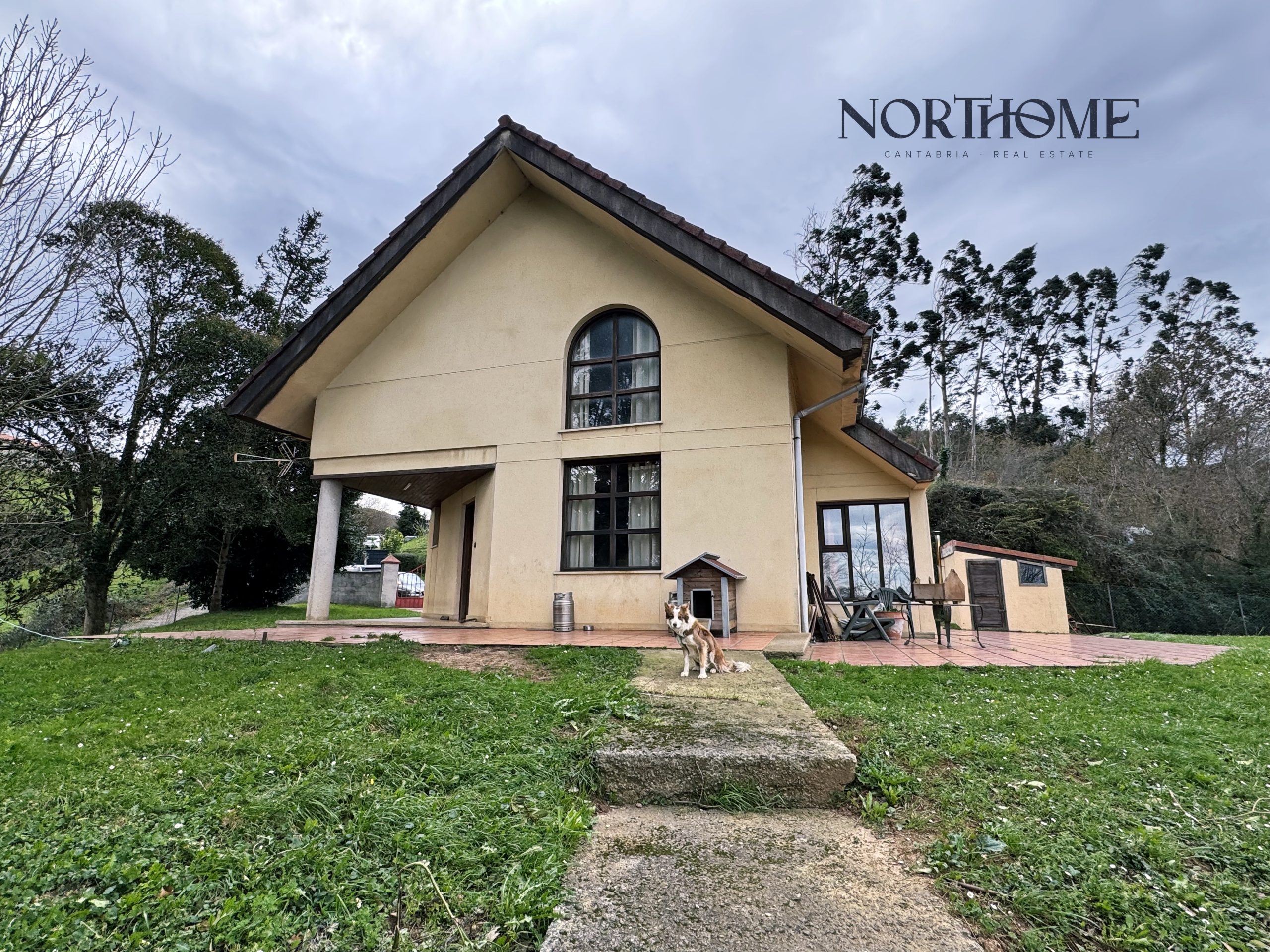 Chalet independiente en LIAÑO