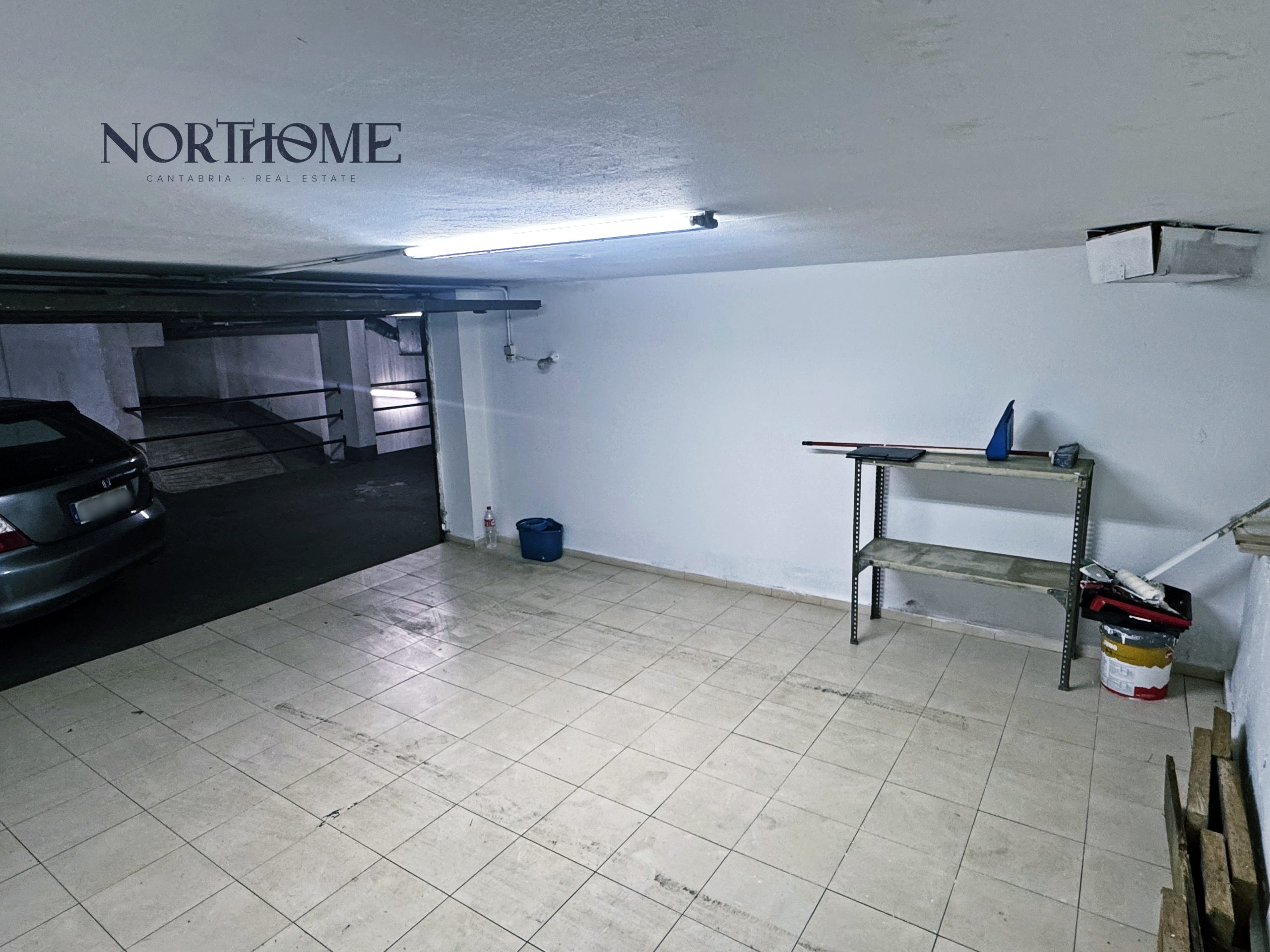 Garaje en venta en Calle Isaac Peral