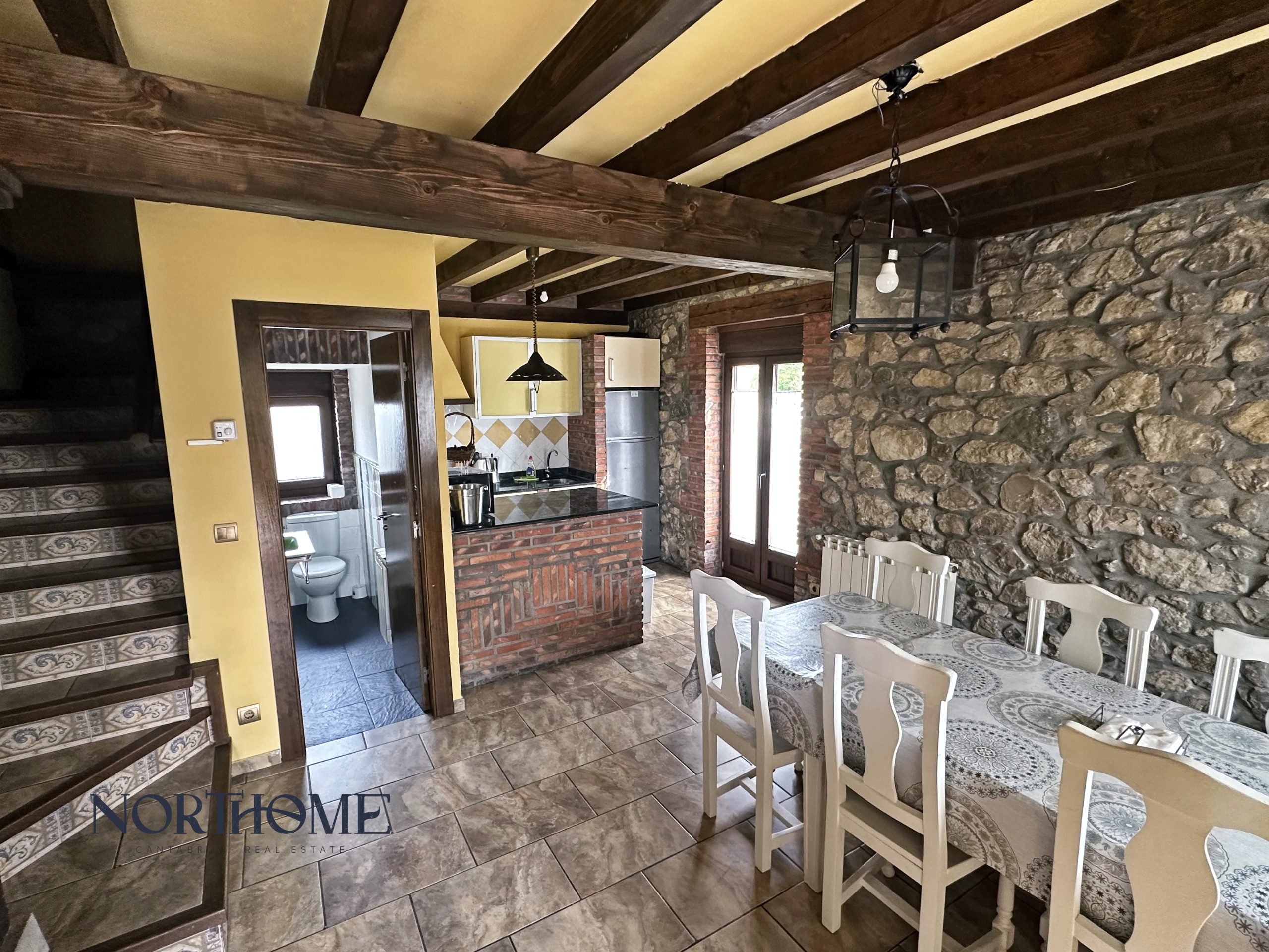 Chalet independiente en Av. San Cibrian BEZANA